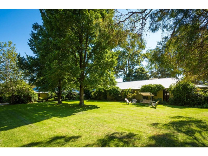 566 Wagonga Scenic Drive, Narooma NSW 2546