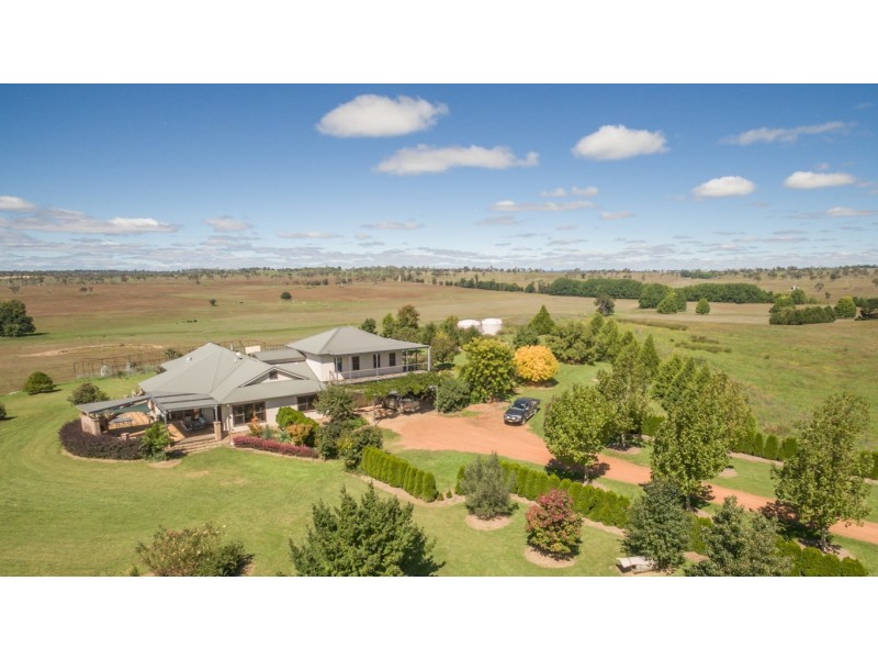 703 Dangarsleigh Road, Armidale NSW 2350