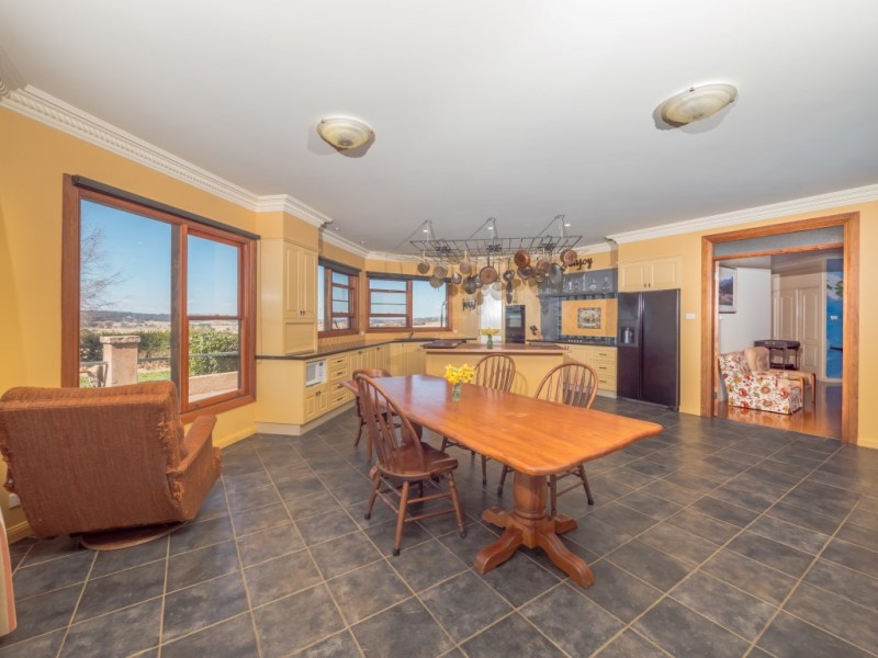 703 Dangarsleigh Road, Armidale NSW 2350