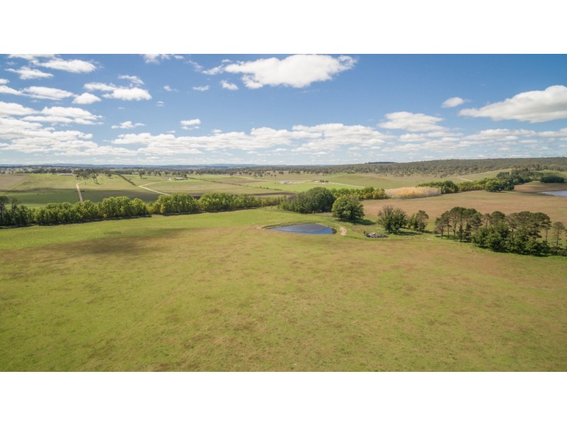 703 Dangarsleigh Road, Armidale NSW 2350