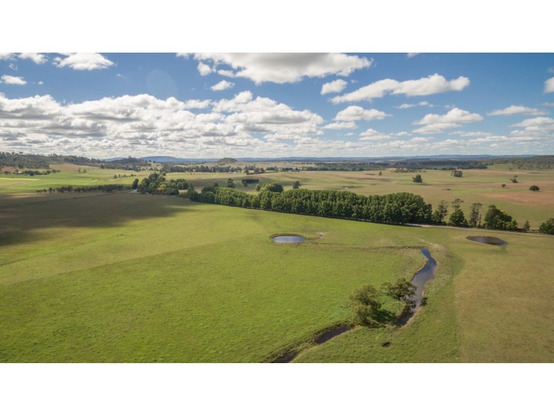 703 Dangarsleigh Road, Armidale NSW 2350