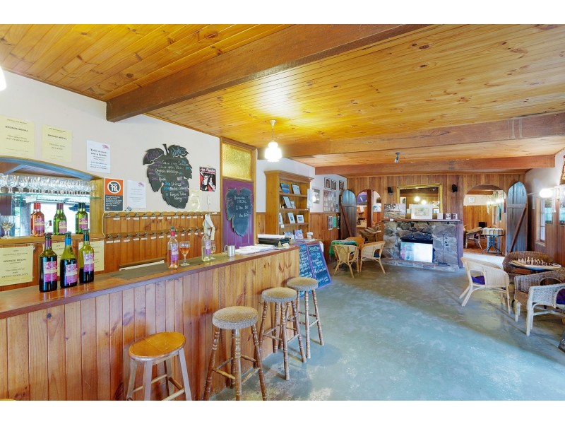 947 Old Highway, Narooma NSW 2546