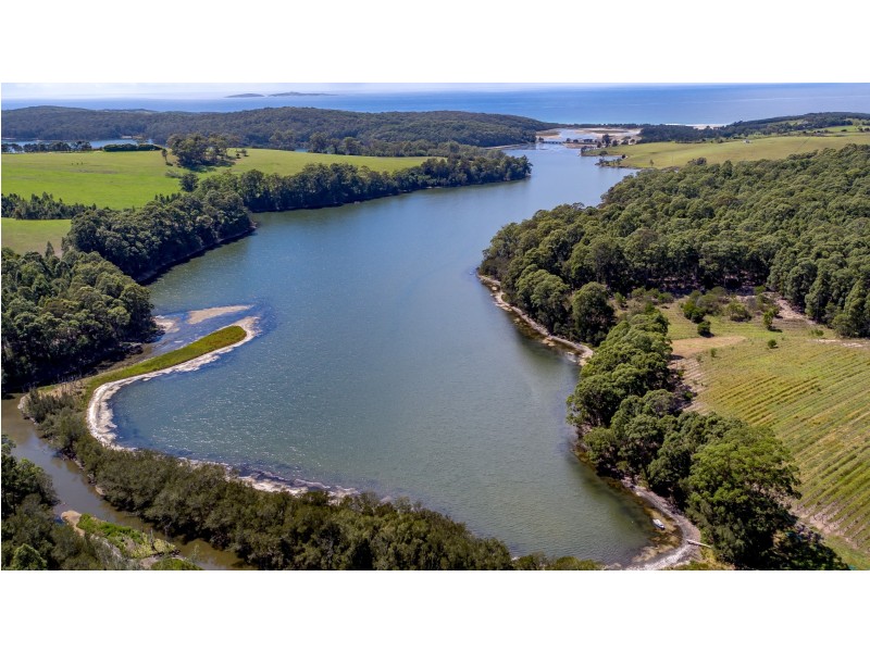 947 Old Highway, Narooma NSW 2546