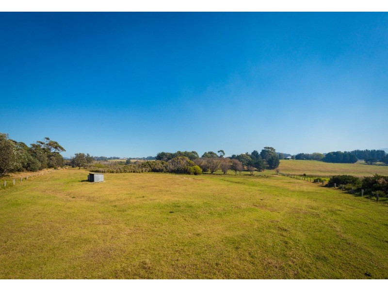 114 Youngs Road, Akolele NSW 2546
