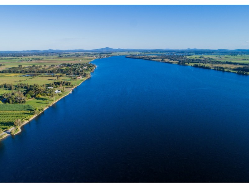 371 School Road, Palmers Island NSW 2463
