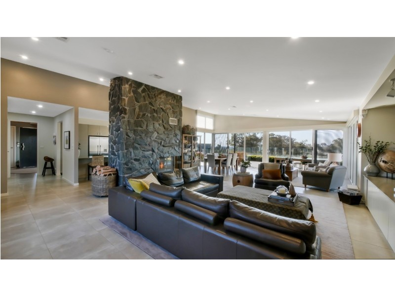 719 Amaroo Road, Borenore NSW 2800