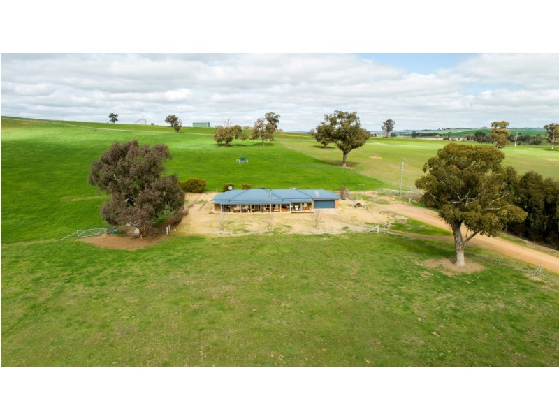 1375 Sturt Highway, Borambola NSW 2650