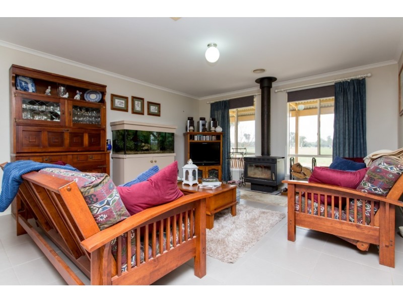 1375 Sturt Highway, Borambola NSW 2650