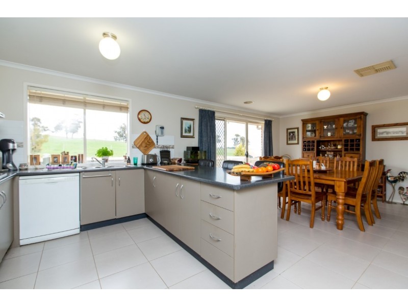 1375 Sturt Highway, Borambola NSW 2650