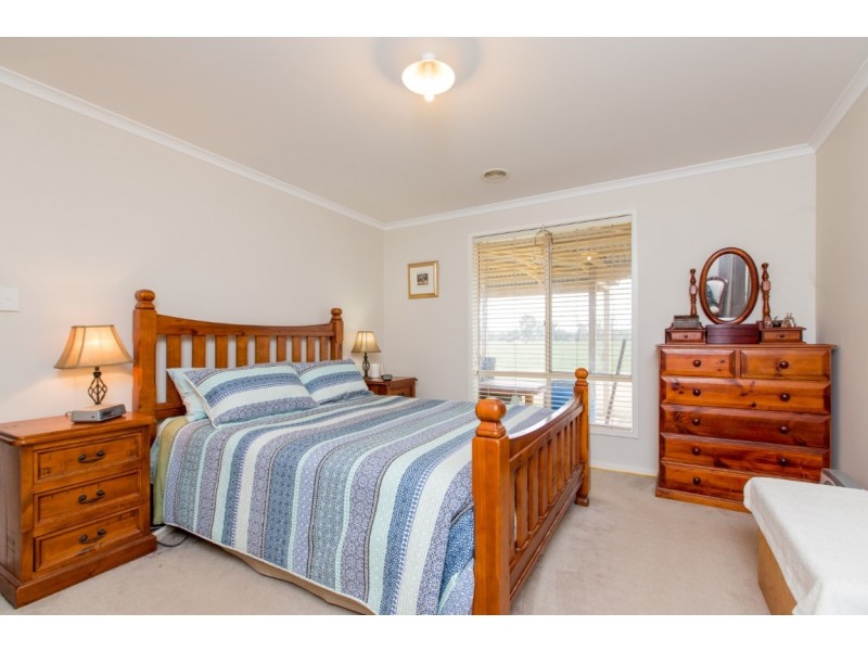1375 Sturt Highway, Borambola NSW 2650