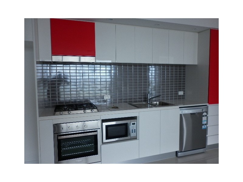 5 Lawson Street, Southport QLD 4215