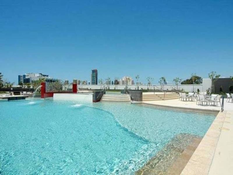 5 Lawson Street, Southport QLD 4215