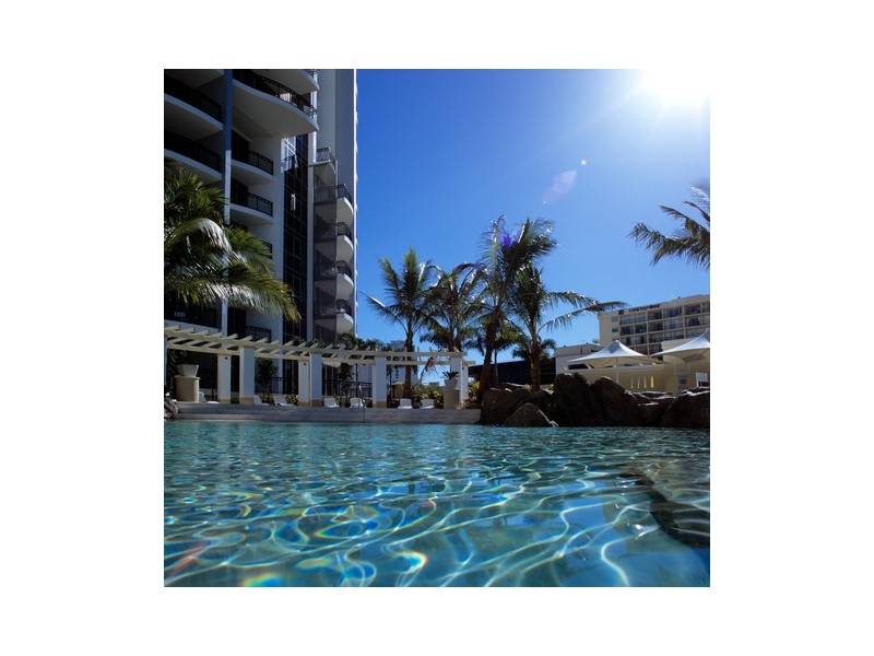 25 Ferny Avenue, Surfers Paradise QLD 4217