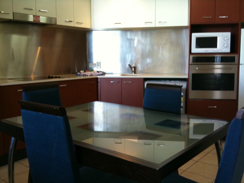 25 Ferny Avenue, Surfers Paradise QLD 4217