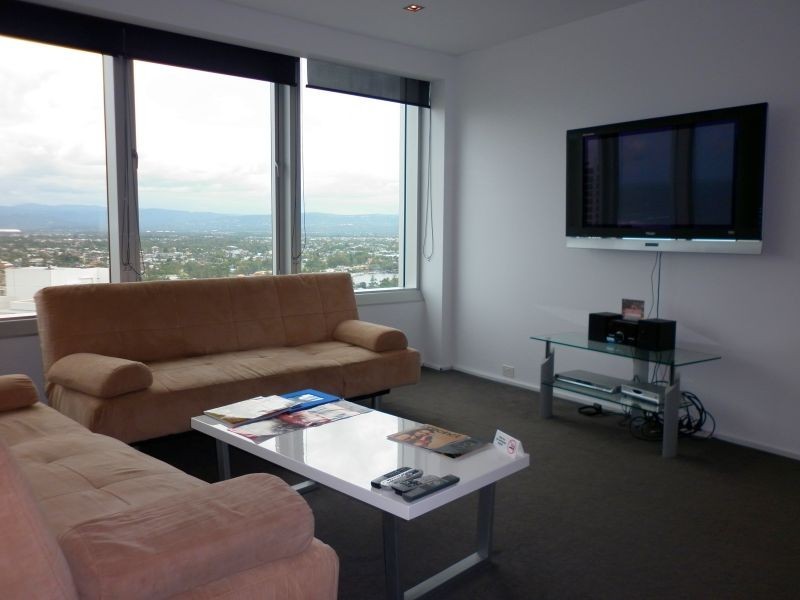 9 Hamilton Avenue, Surfers Paradise QLD 4217