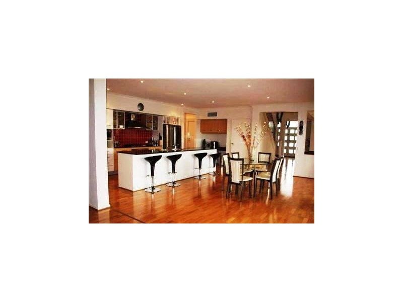 10 Thames Pl, Oxenford QLD 4210