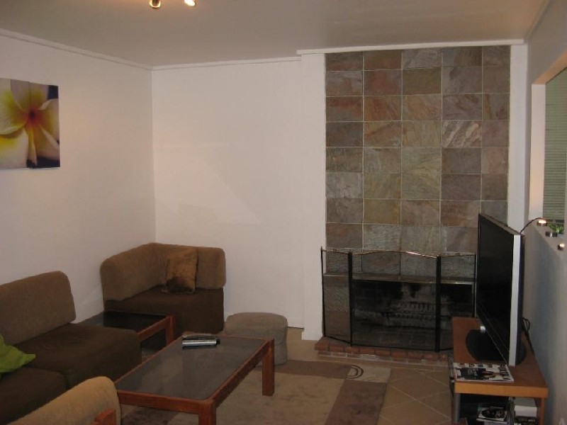 89 Burbong St, Chapel Hill QLD 4069