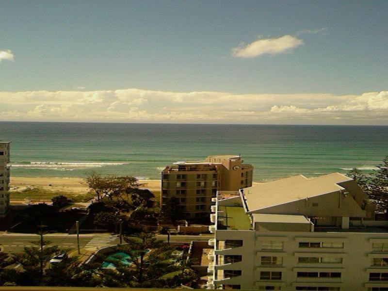 18 Aubrey Street, Surfers Paradise QLD 4217