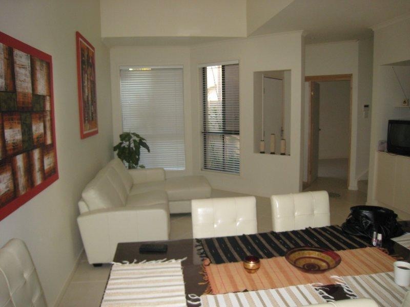 31 Second Avenue, Broadbeach QLD 4218