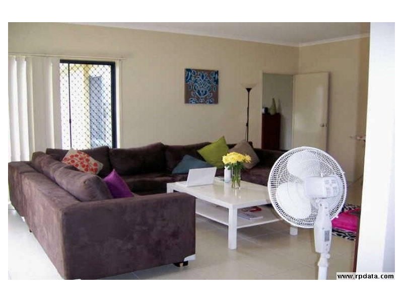 12 campelles Avenue, Varsity Lakes QLD 4227