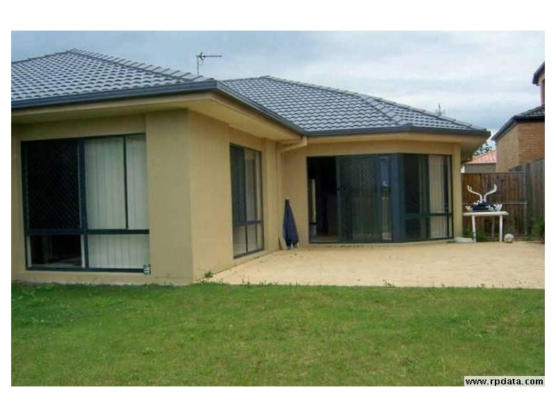 12 campelles Avenue, Varsity Lakes QLD 4227