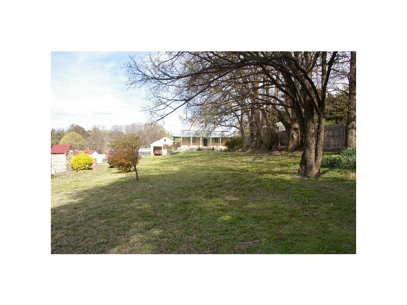 110 Bridge Street, Uralla NSW 2358