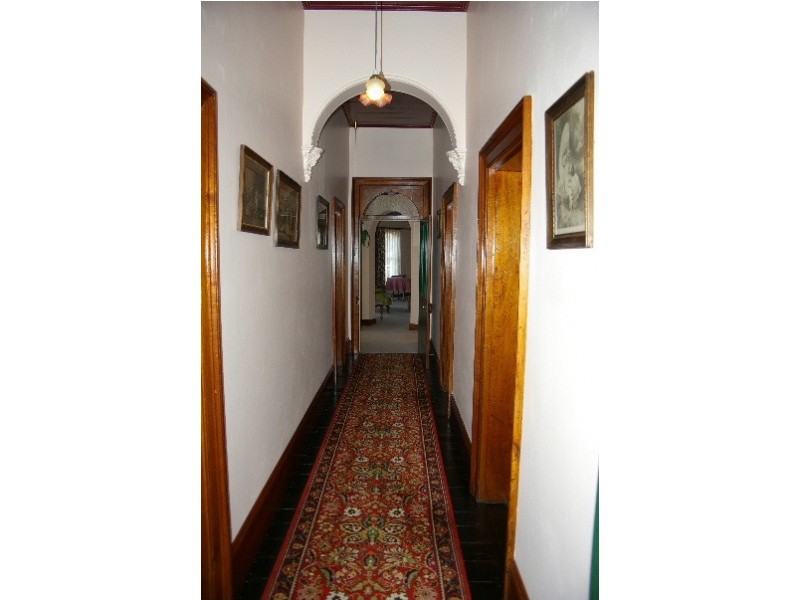 110 Bridge Street, Uralla NSW 2358