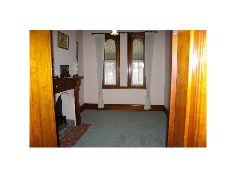 110 Bridge Street, Uralla NSW 2358