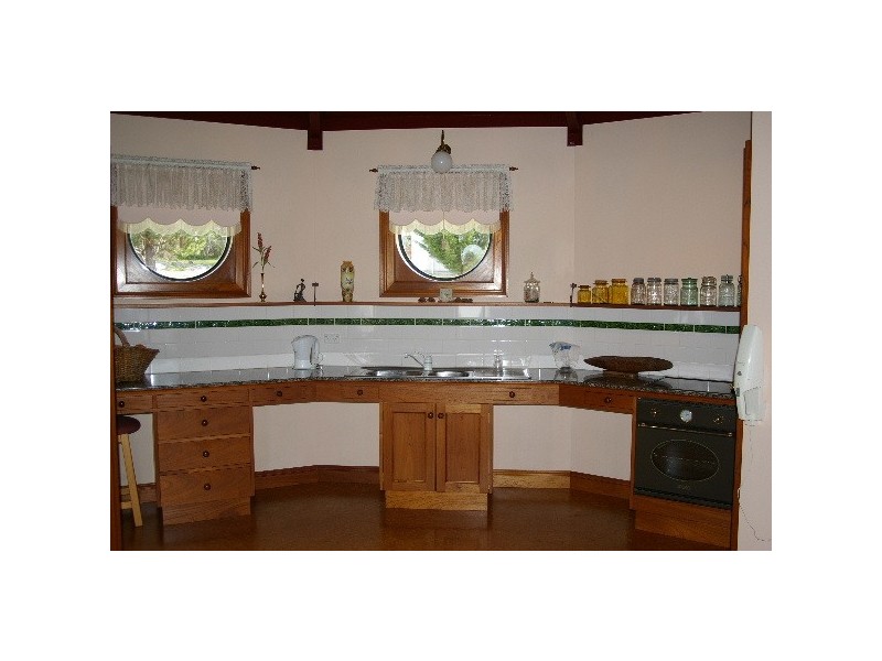 110 Bridge Street, Uralla NSW 2358