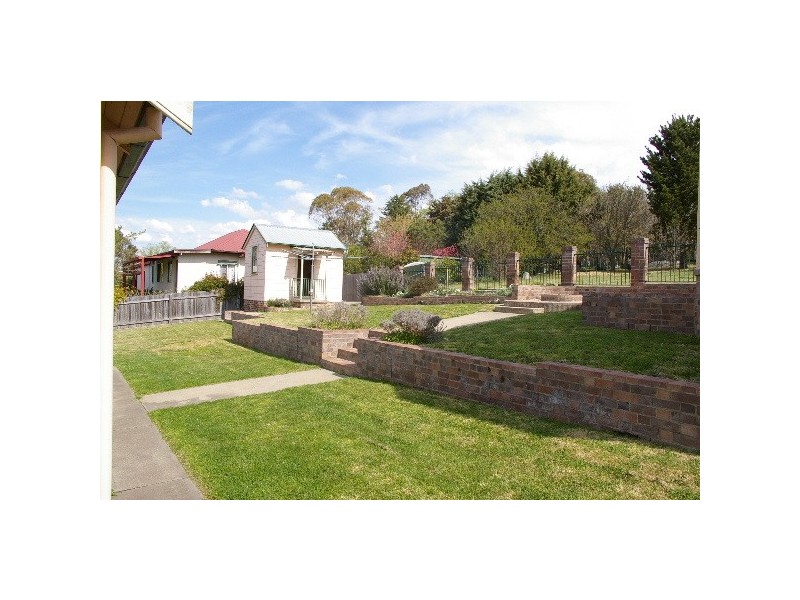 110 Bridge Street, Uralla NSW 2358