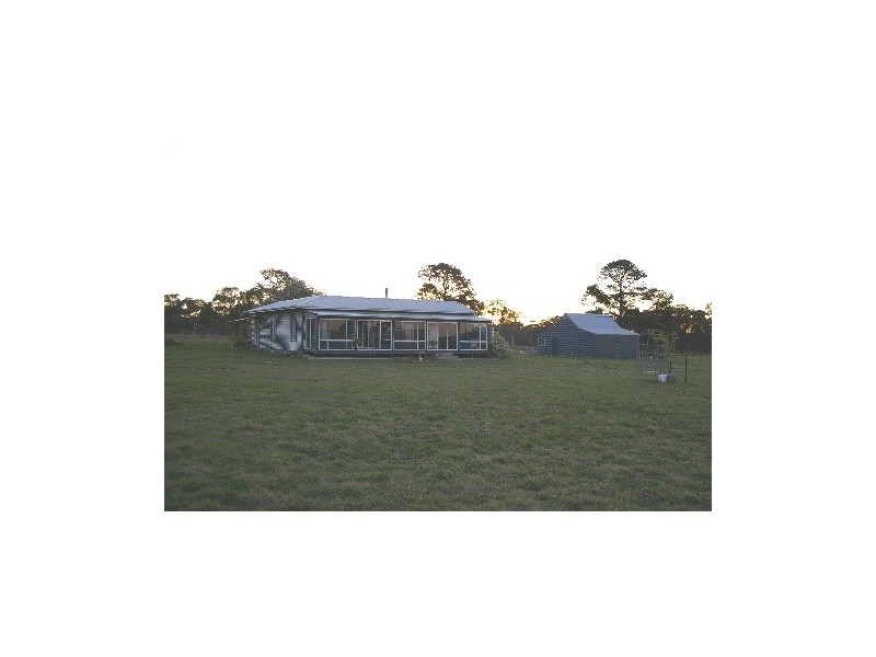 419 Hillview Road, Uralla NSW 2358