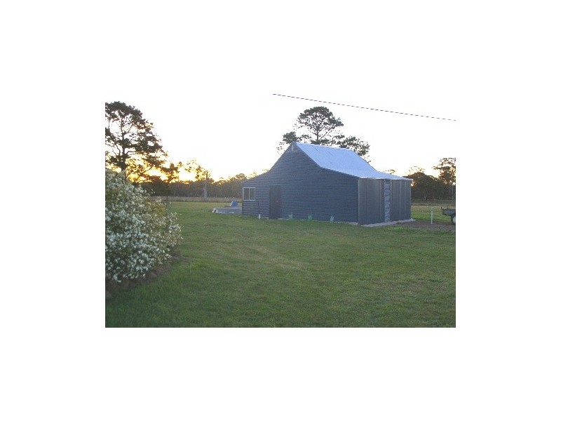 419 Hillview Road, Uralla NSW 2358