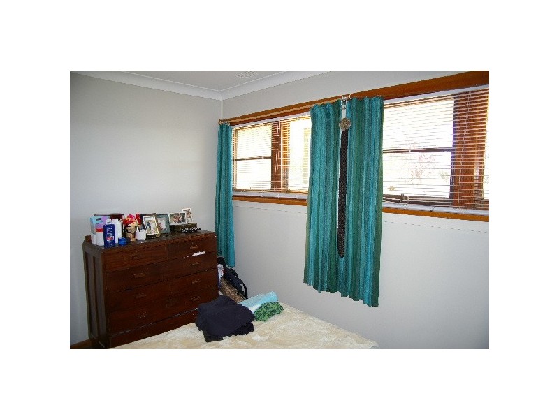 3 Prince Avenue, Uralla NSW 2358