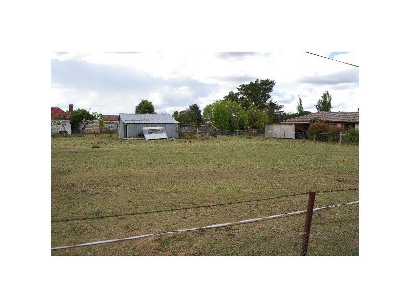 1-3 Dumaresq Street, Uralla NSW 2358