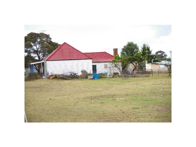 1-3 Dumaresq Street, Uralla NSW 2358