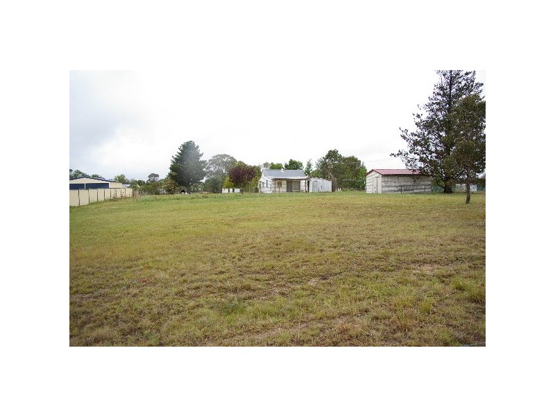1 Ivon Court, Uralla NSW 2358