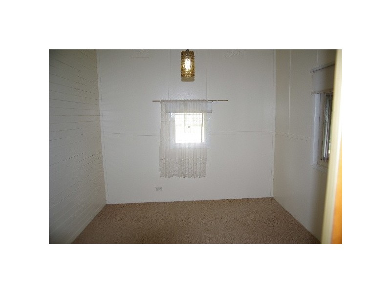 1 Ivon Court, Uralla NSW 2358