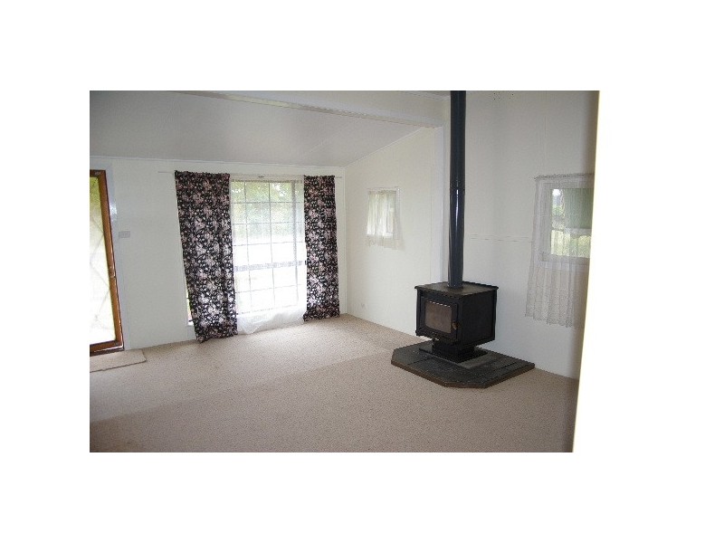 1 Ivon Court, Uralla NSW 2358