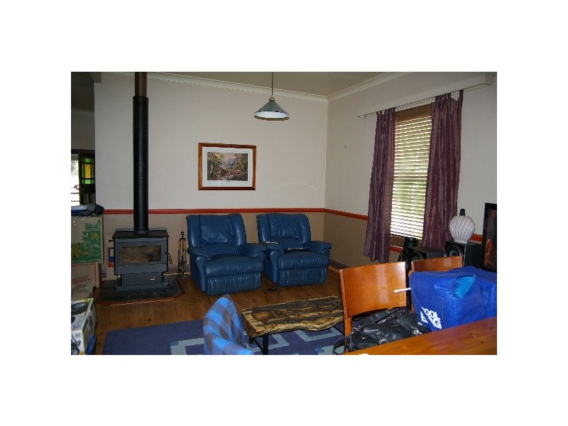 22 Salisbury Street, Uralla NSW 2358