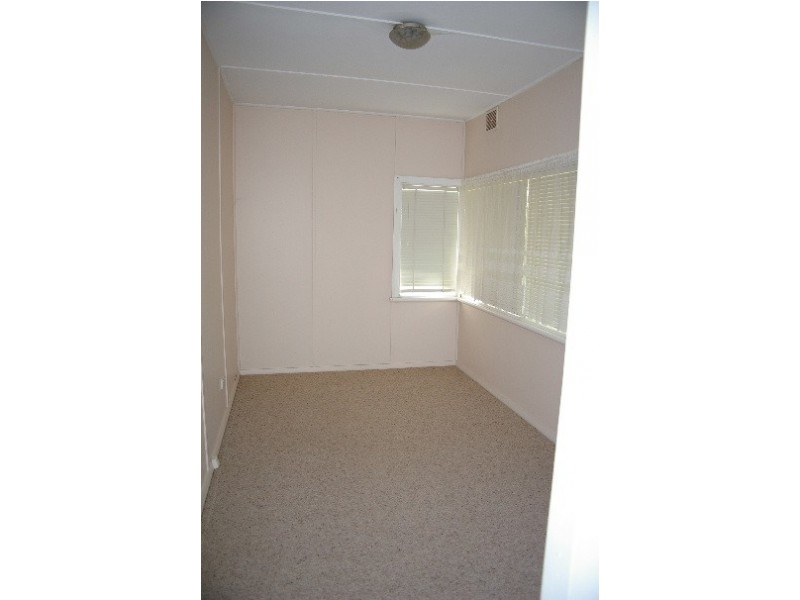 140 Bridge Street, Uralla NSW 2358