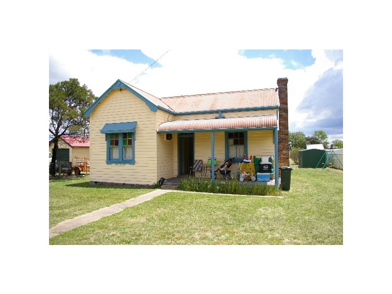 18 Gostwyck Street, Uralla NSW 2358