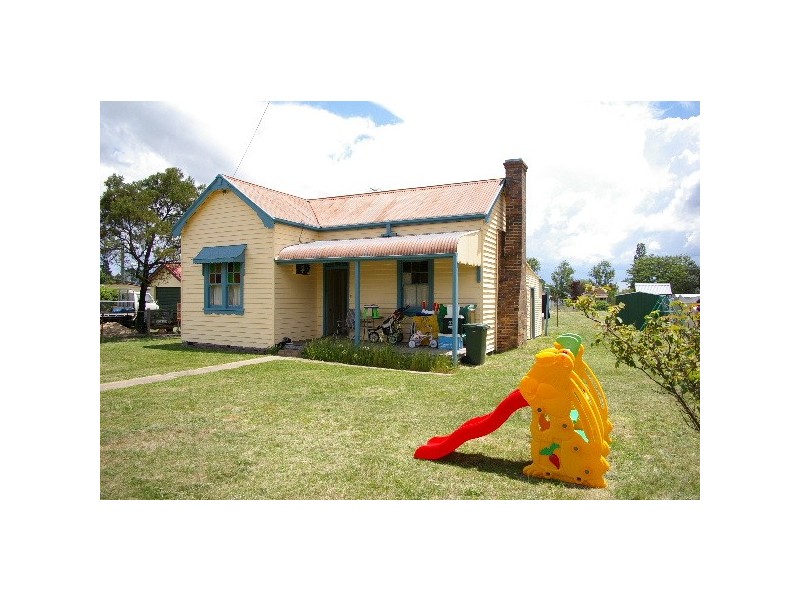 18 Gostwyck Street, Uralla NSW 2358