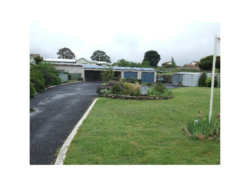 105E Hill Street, Walcha NSW 2354