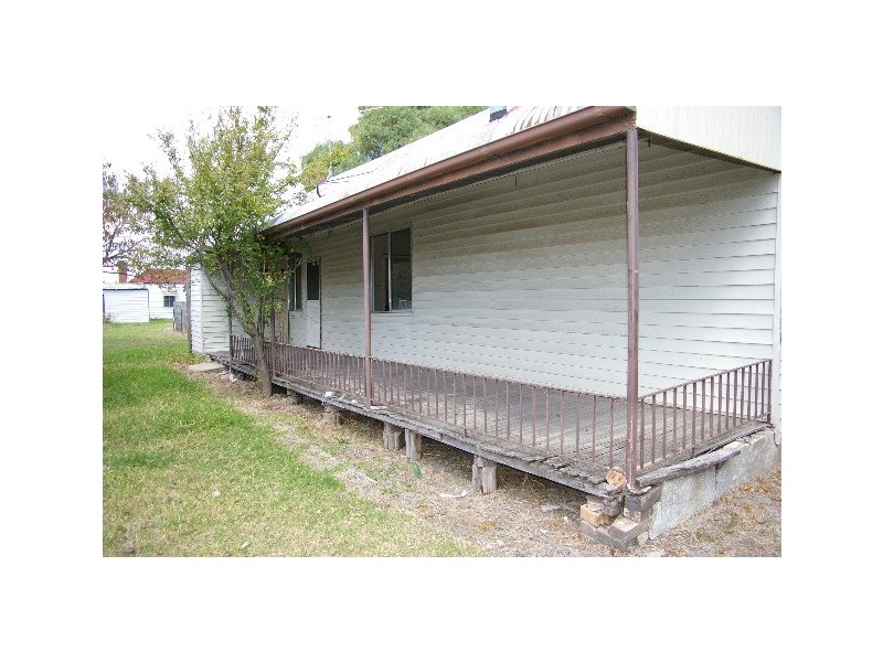 154 Bridge Street, Uralla NSW 2358