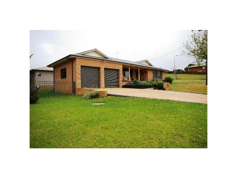 105N Lagoon Street, Walcha NSW 2354