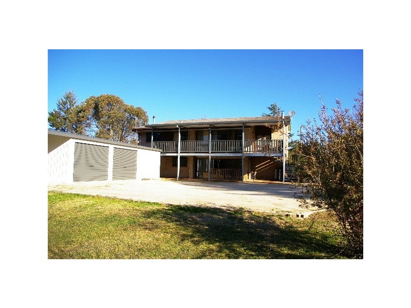 15 Rowan Avenue, Uralla NSW 2358