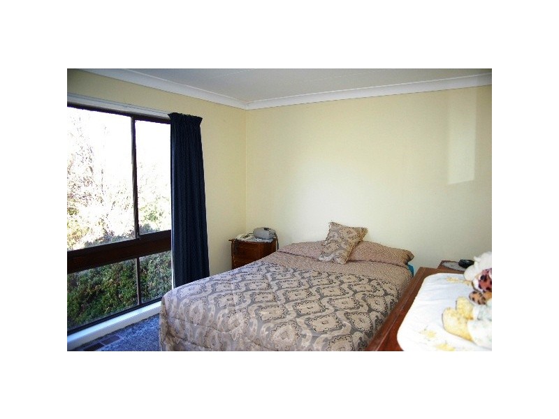 15 Rowan Avenue, Uralla NSW 2358