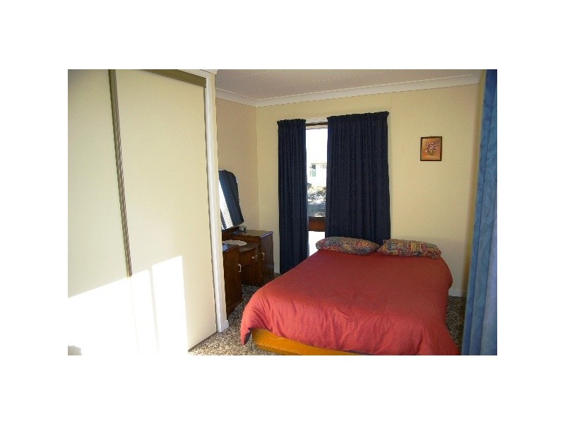 15 Rowan Avenue, Uralla NSW 2358