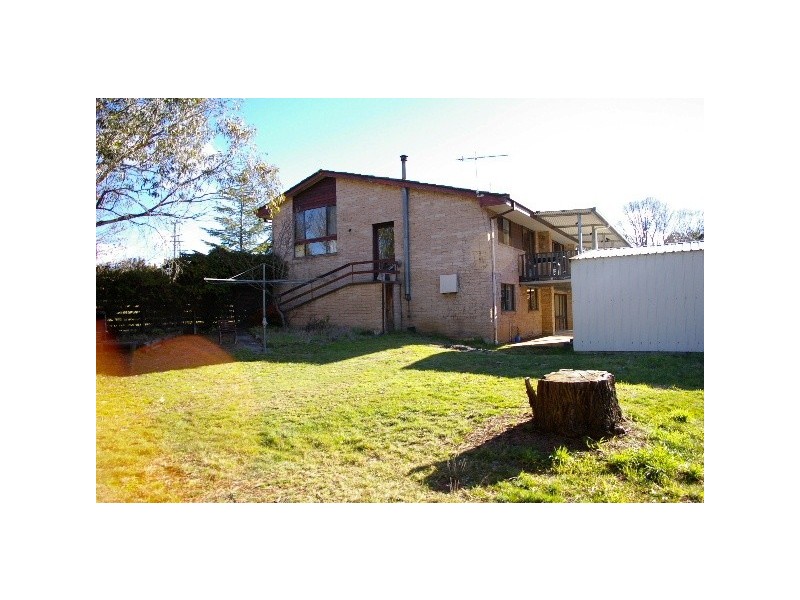 15 Rowan Avenue, Uralla NSW 2358