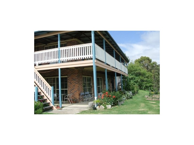 1889 Winterbourne Road, Walcha NSW 2354